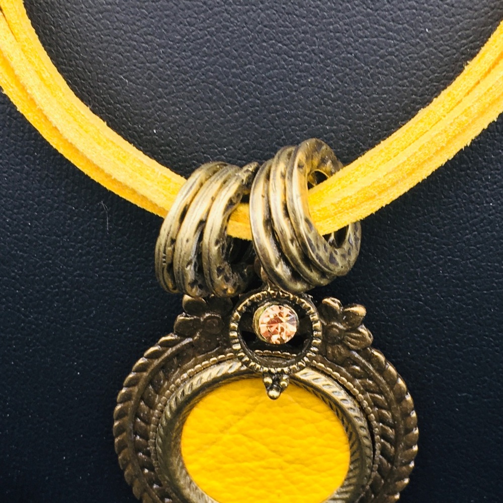 Handmade necklace - Picture 3 of 8